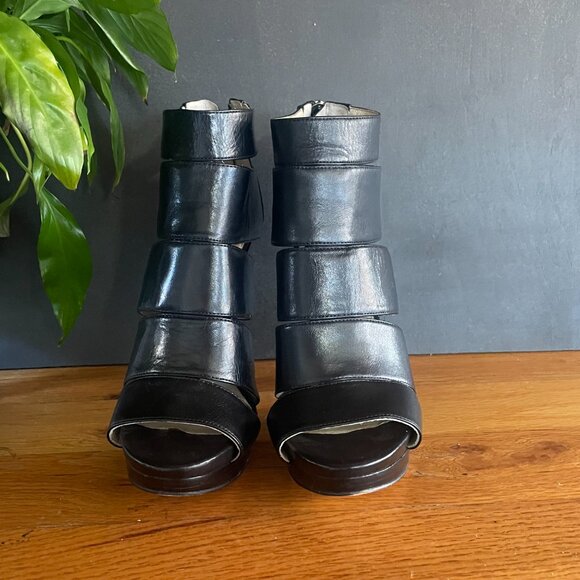 Michael Michael Kors Brena Black Leather Platform Heeled Booties Women’s 8.5M - Picture 9 of 12